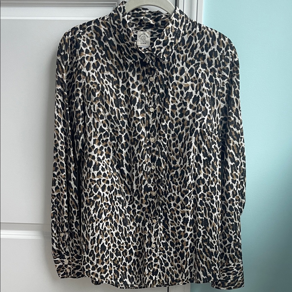 J. Crew The Perfect Shirt in animal print *size 6